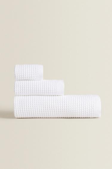Zara WAFFLE-KNIT COTTON BATH TOWEL - 白色
