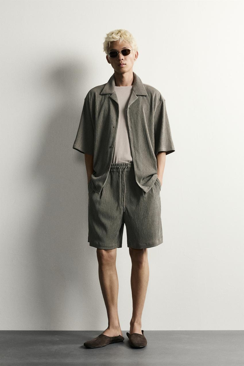 テクスチャーリラックスフィットシャツ - ライトカーキ | ZARA Japan 