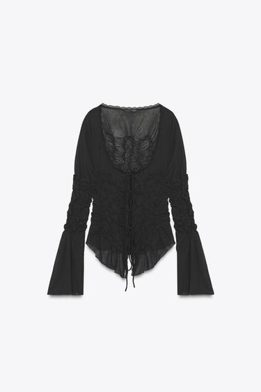 Zara Siyah - BAĞCIKLI BÜZGÜLÜ TOP