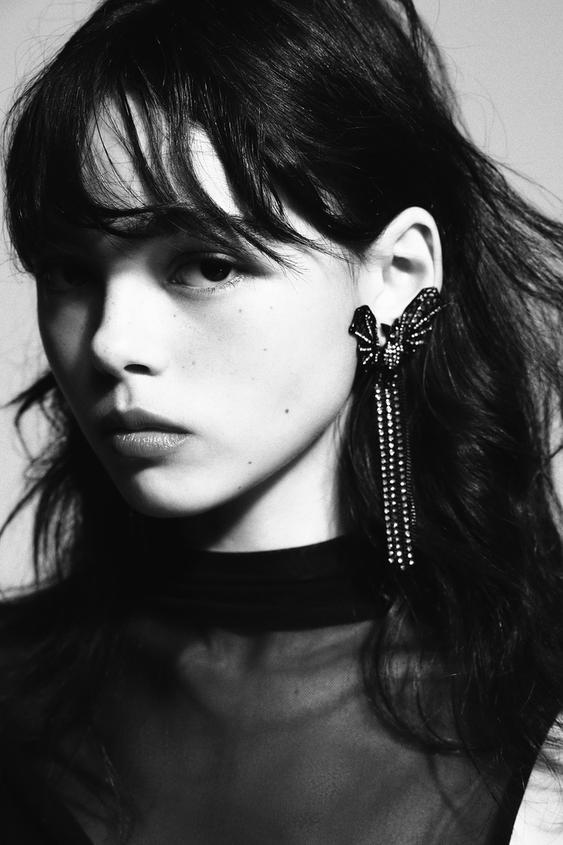 SPARKLY BAT EARRINGS