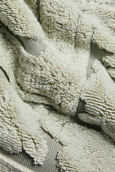 TAPIS DE BAIN BORDURE JACQUARD FLORAL - Vert d'eau de Zara - Image 3