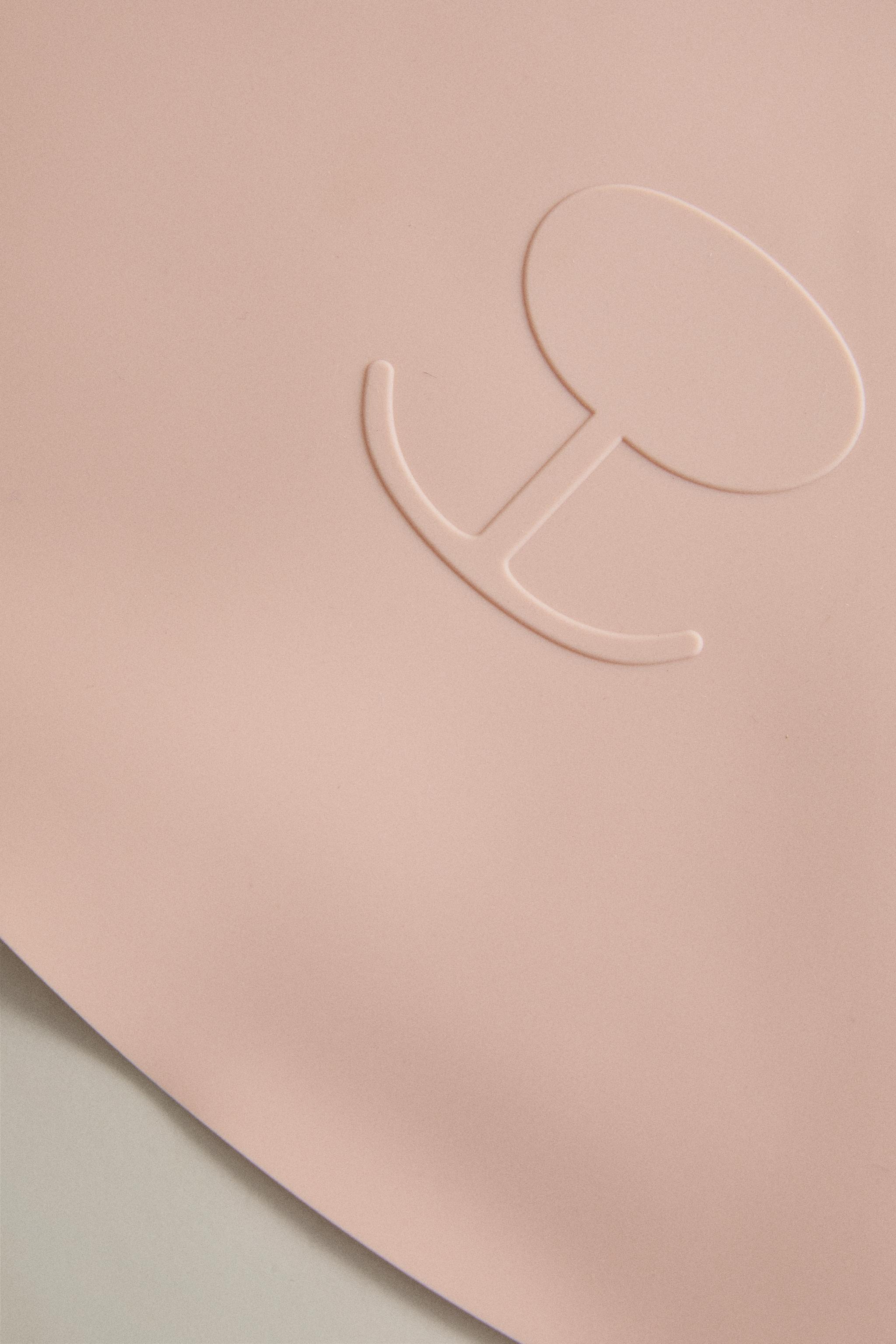 KIDS' BEAR SILICONE PLACEMAT — Pink