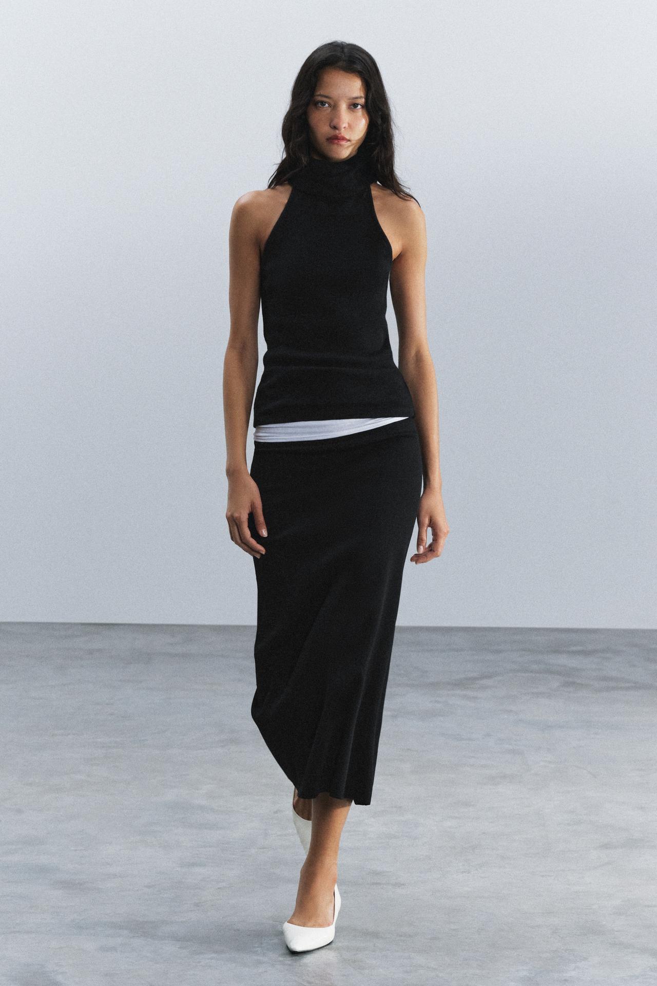 HIGH NECK TOP