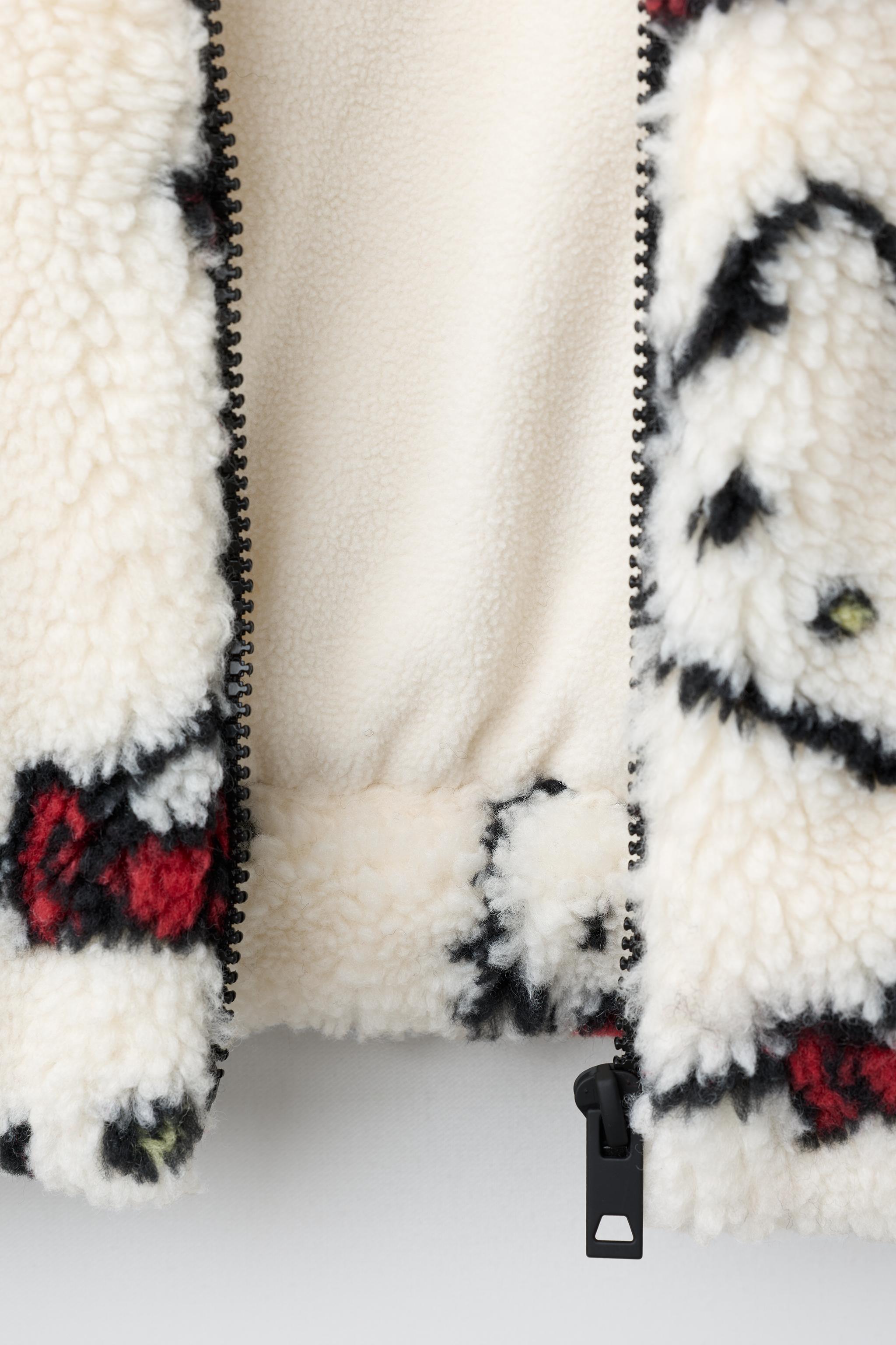 HELLO KITTY © SANRIO FAUX SHEARLING JACKET
