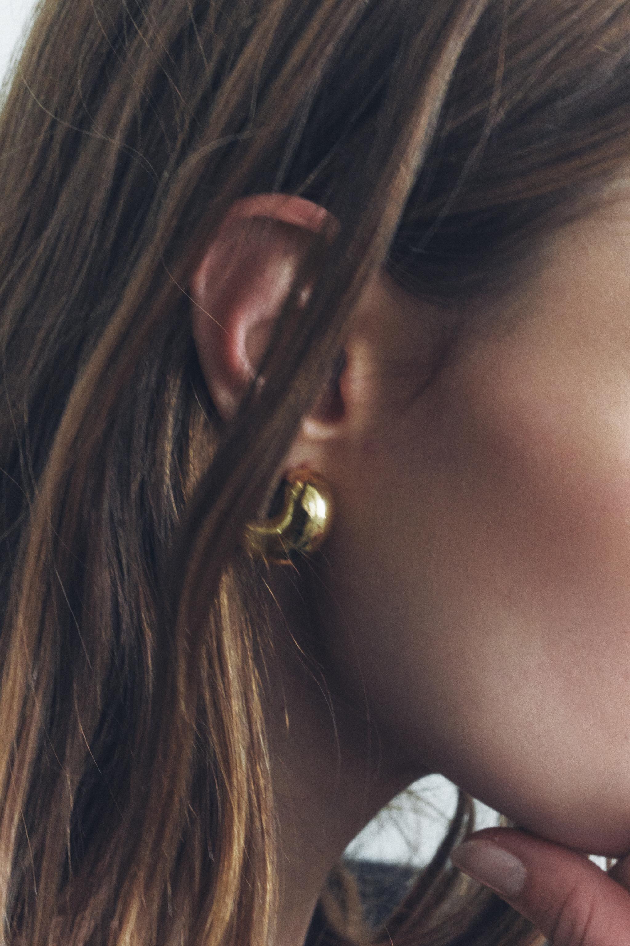 MINI HALF HOOP EARRINGS - Golden | ZARA United States