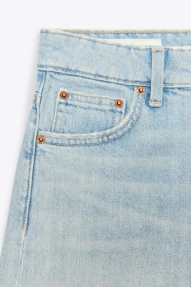 BERMUDA MOM FIT TRF TIRO ALTO - Celeste de Zara