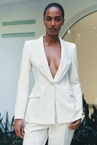 FITTED BLAZER WITH SHOULDER PADS - Ecru by Zara