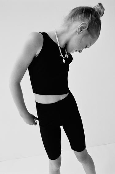 КОРОТКИЙ ТОП НА БРЕТЕЛЯХ — ЧЕРНЫЙ от Zara