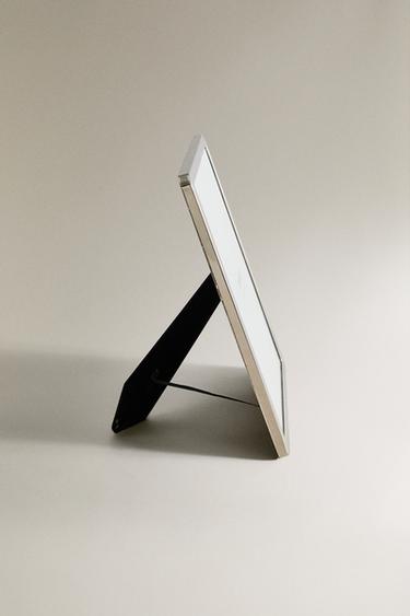 CADRE PHOTO MÉTALLIQUE BORD ARRONDIS - Argent de Zara - Image 1