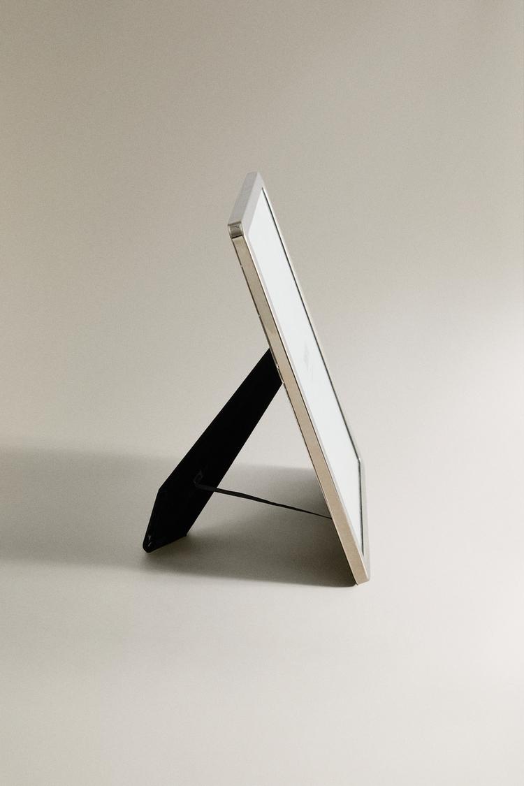 ROUNDED EDGE METAL PICTURE FRAME — Silver