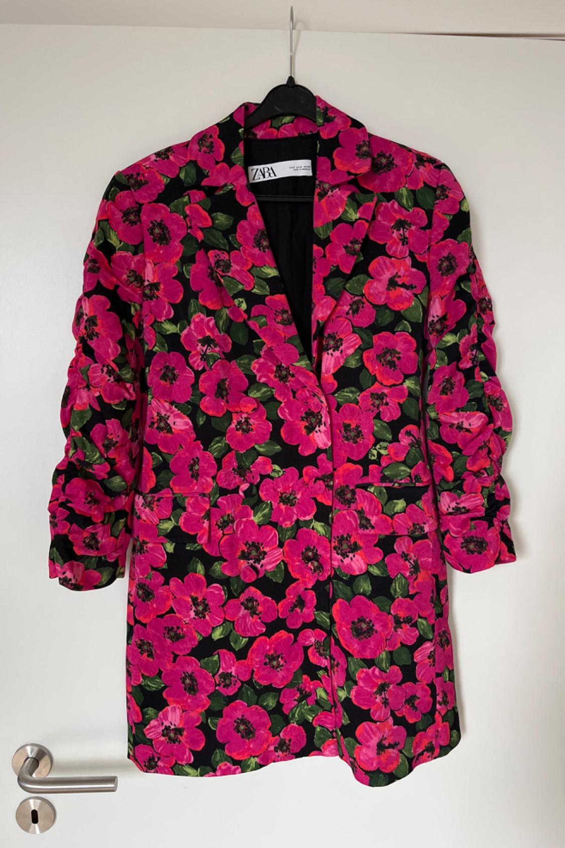 GATHERED PRINTED DRESS