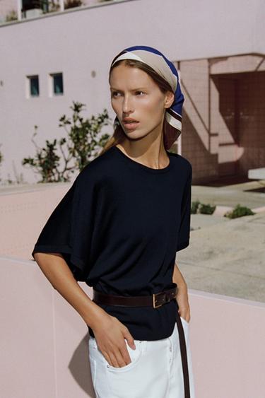 TOP EN MAILLE À MANCHES AMPLES - Bleu marine de Zara - Image 2