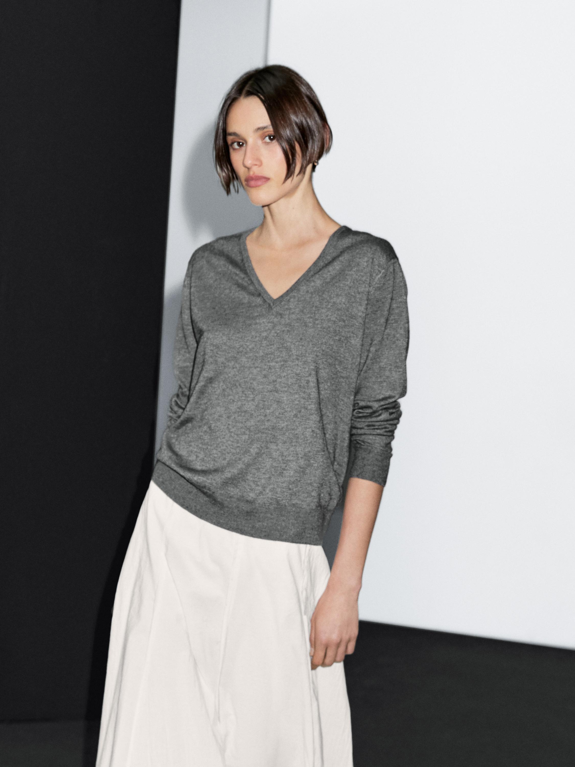 Wool blend V-neck knit sweater