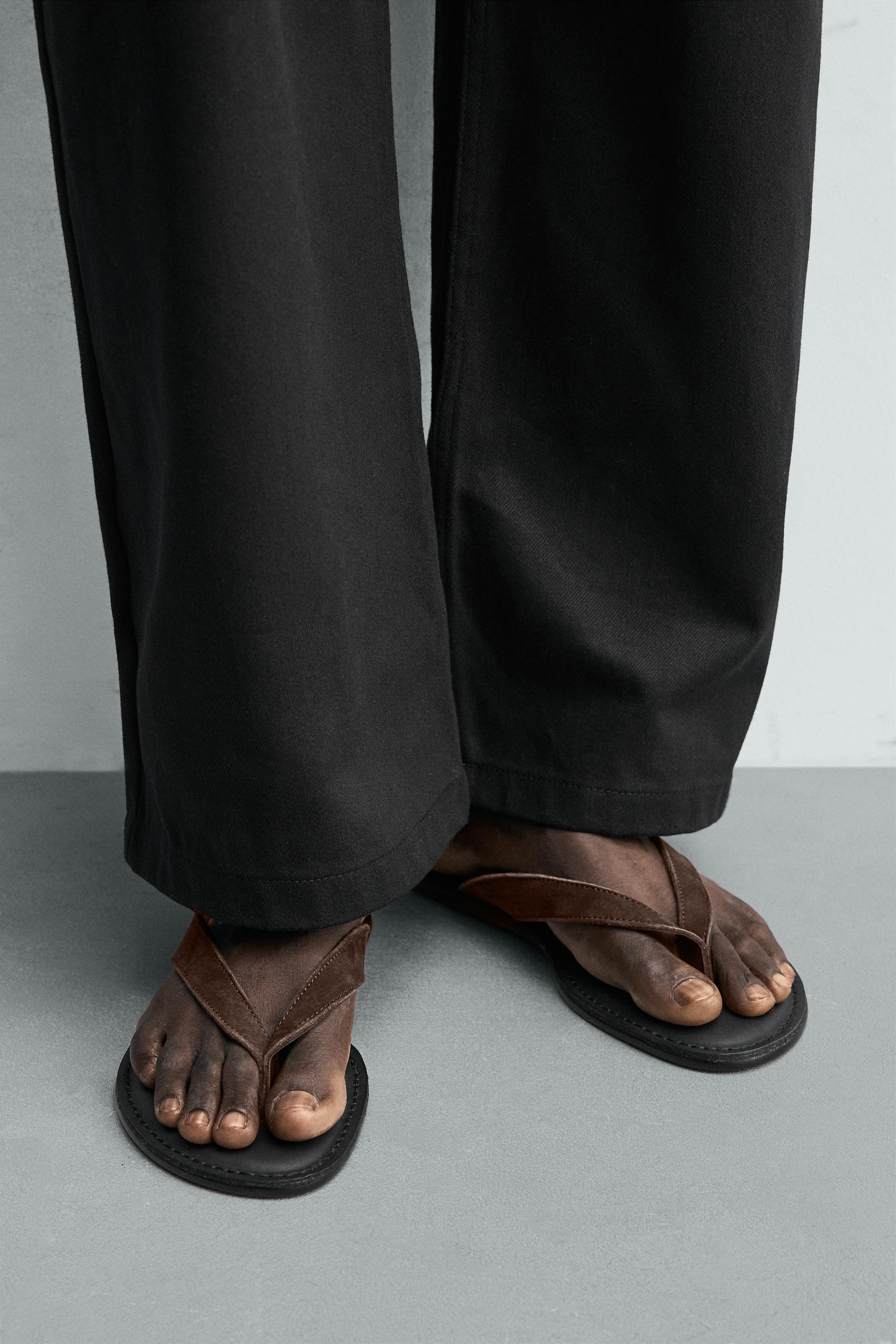 LEATHER STRAP SANDALS