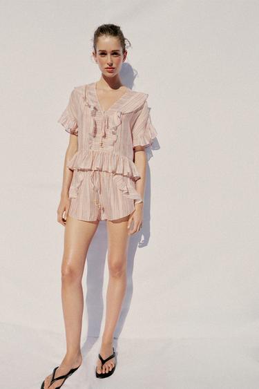 БЛУЗА В ПОЛОСКУ С ВОЛАНАМИ — Полоски от Zara