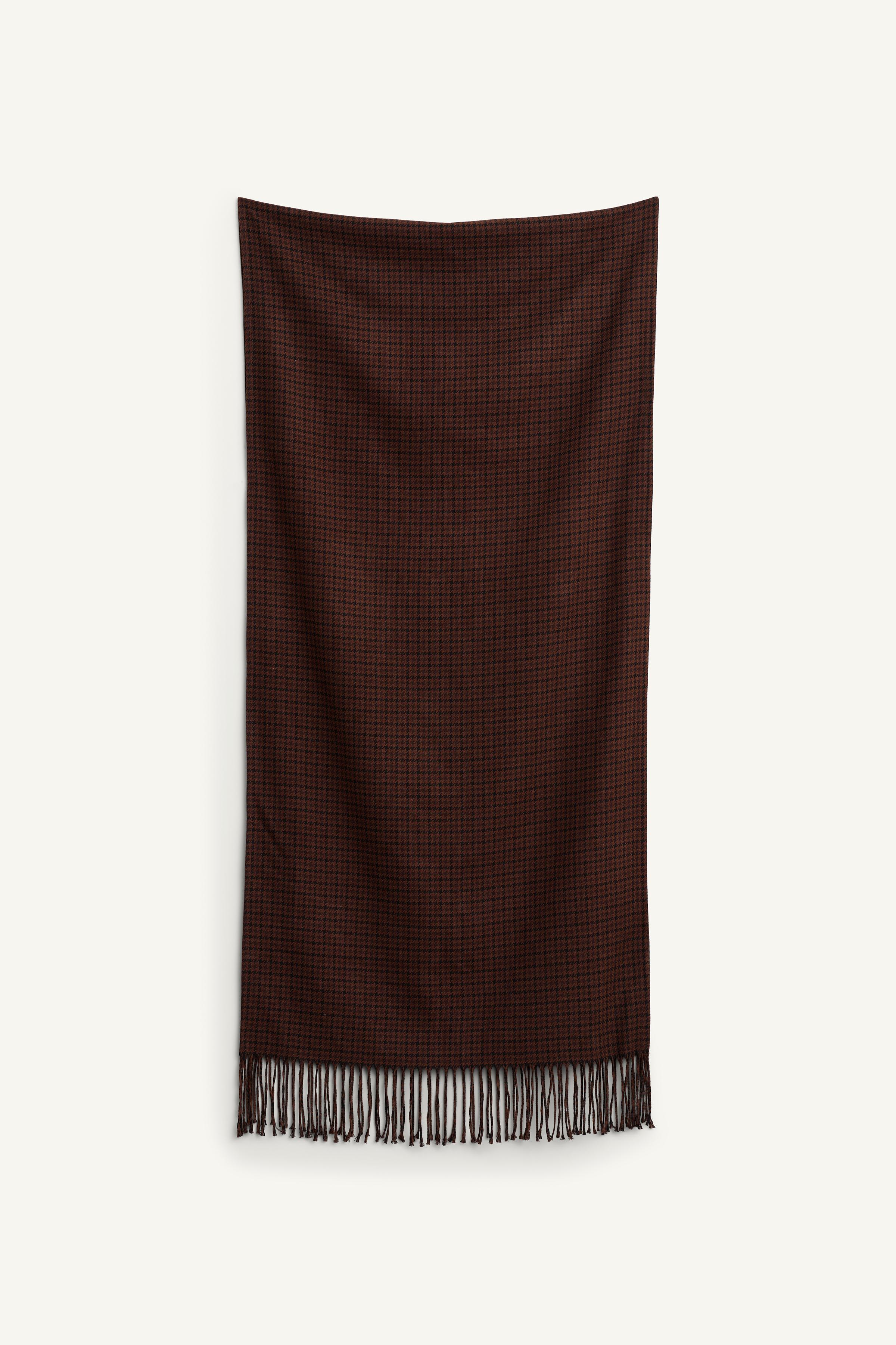 LONGUE ÉCHARPE À CARREAUX ÉDITION LIMITÉE