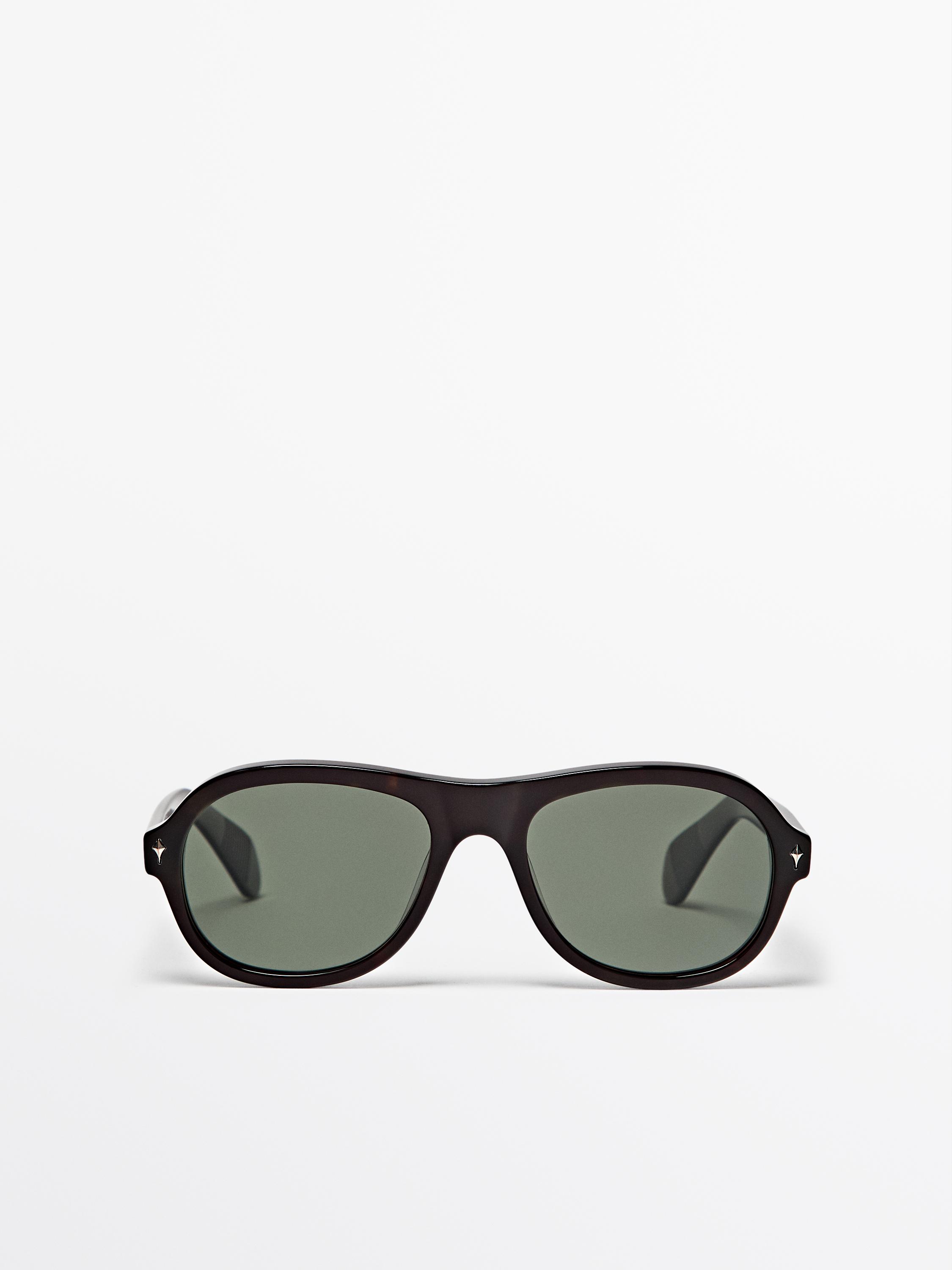 Aviator sunglasses — Dark brown
