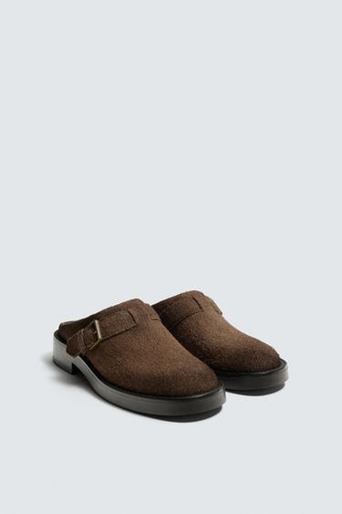 LEATHER CLOGS WITH BUCKLE - Brown by Zara