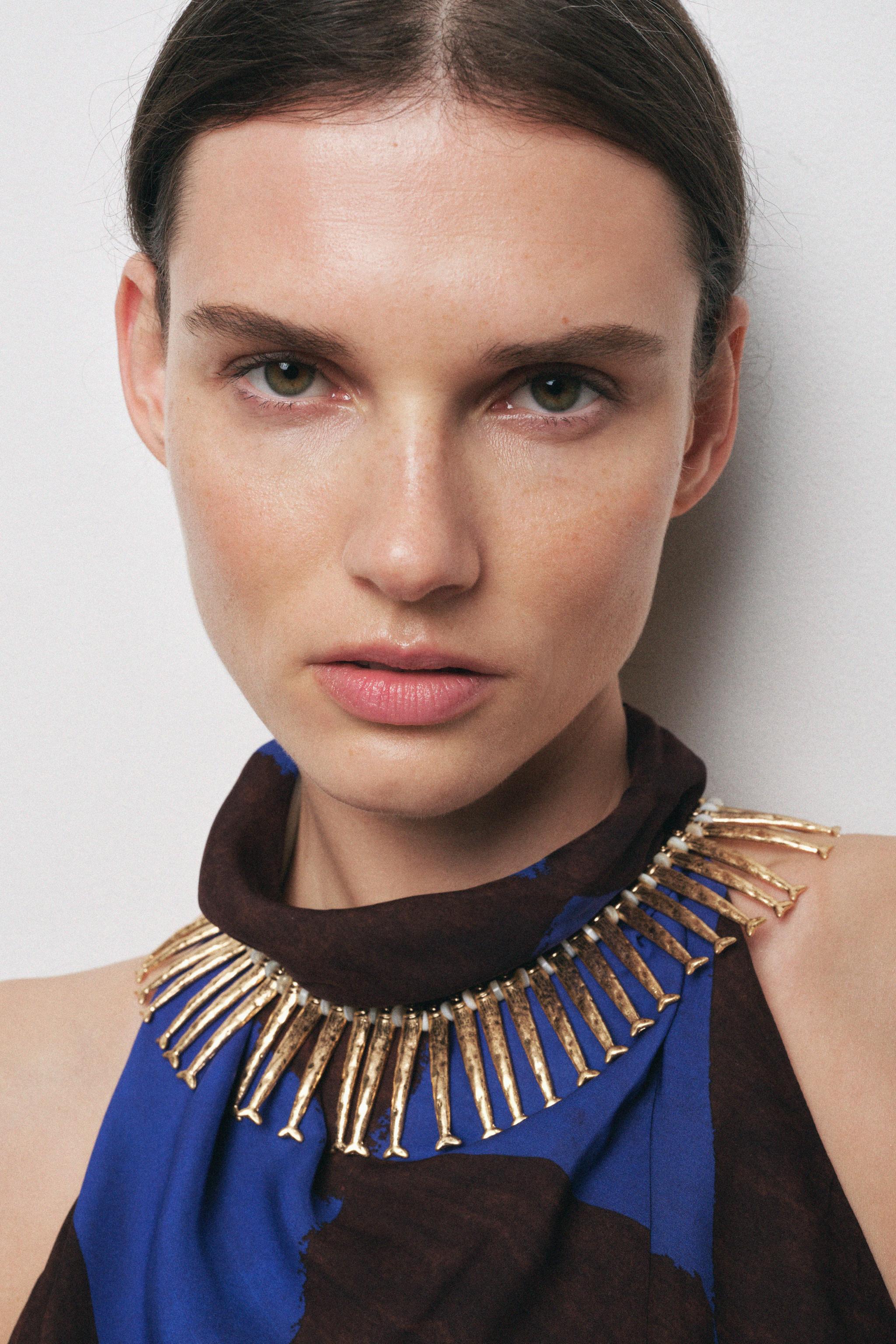 FISH BIB NECKLACE - Golden | ZARA United States