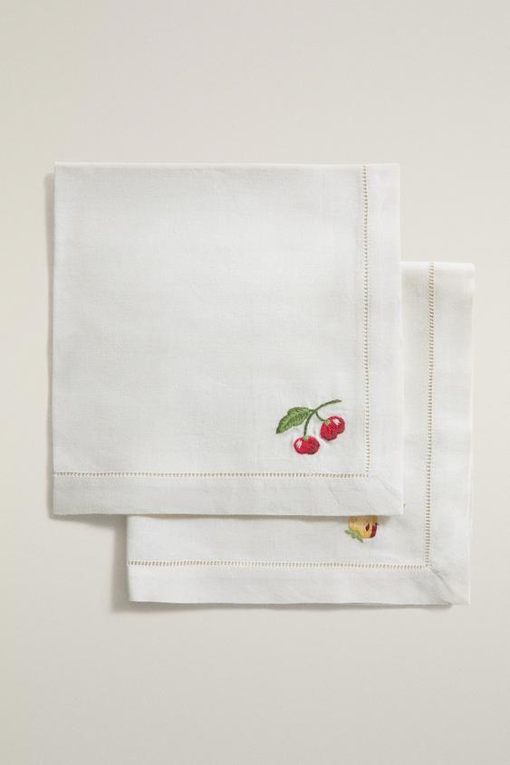 PACK OF EMBROIDERED FRUIT NAPKINS (PACK OF 2) - خَام الخاص بـ Zara - صورة 0