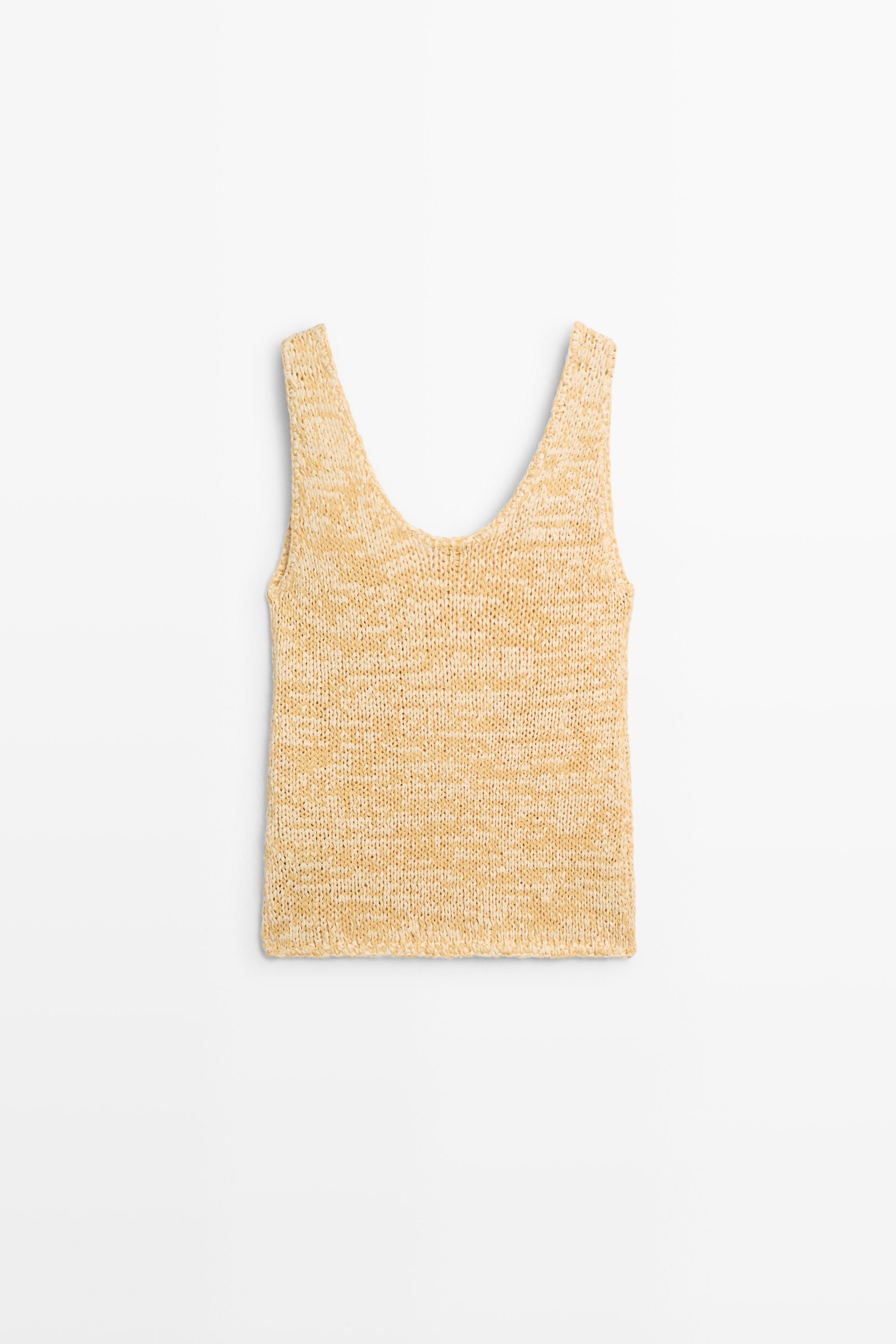 Round neck knit top