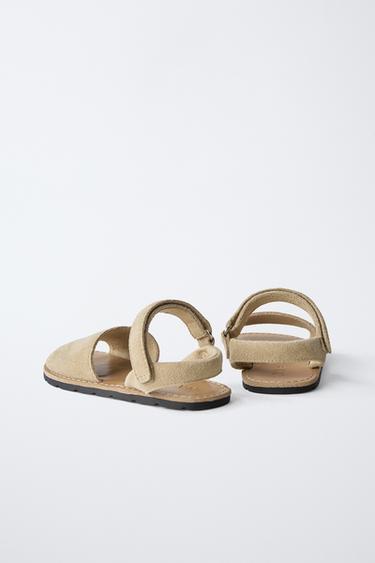 SANDALES EN CUIR - Marron sable de Zara - Image 4