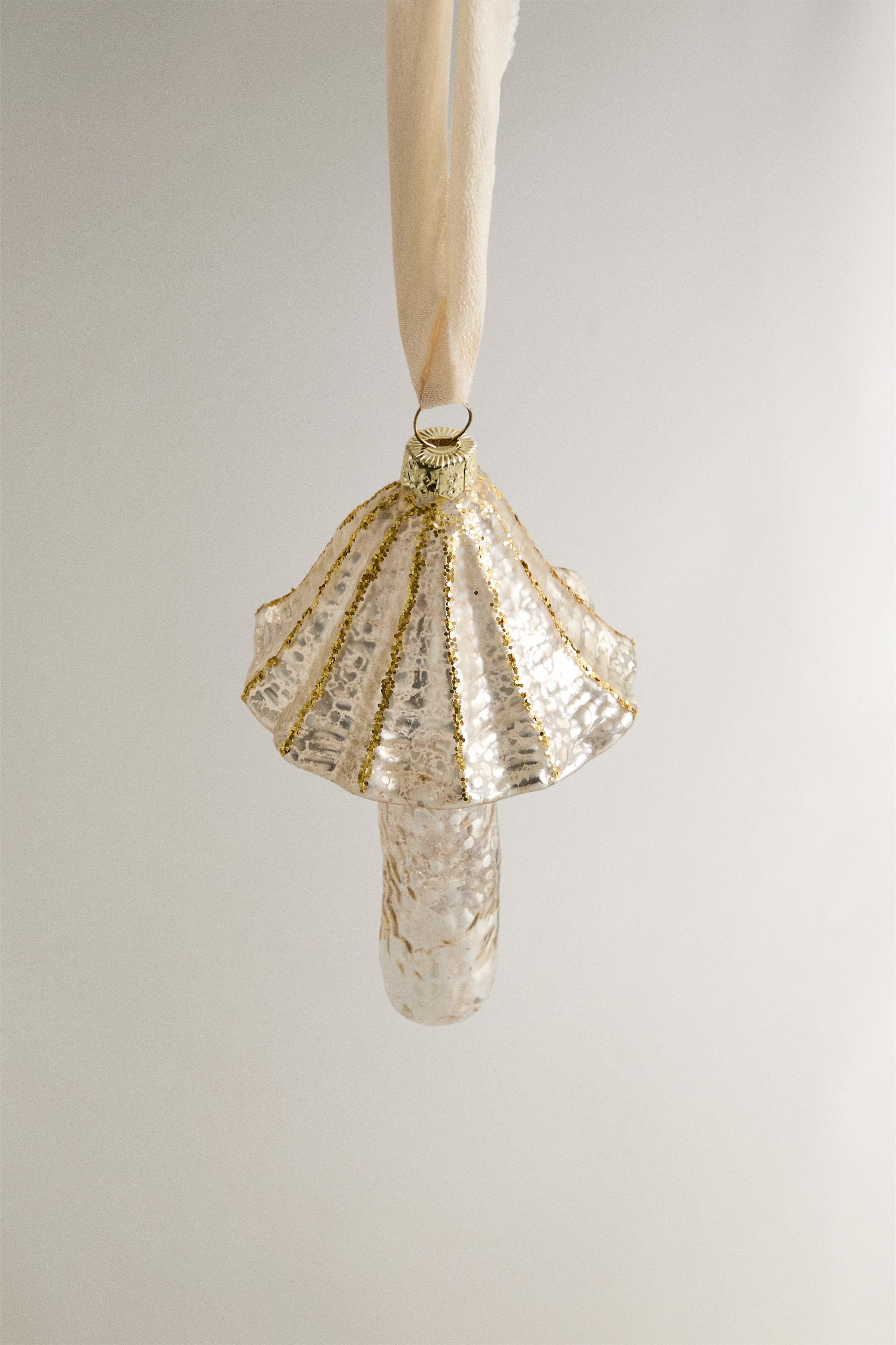 CHRISTMAS TREE MUSHROOM ORNAMENT