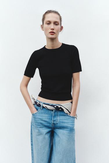 TOP BÁSICO DE MALHA LISA COM MANGA CURTA - Preto da Zara