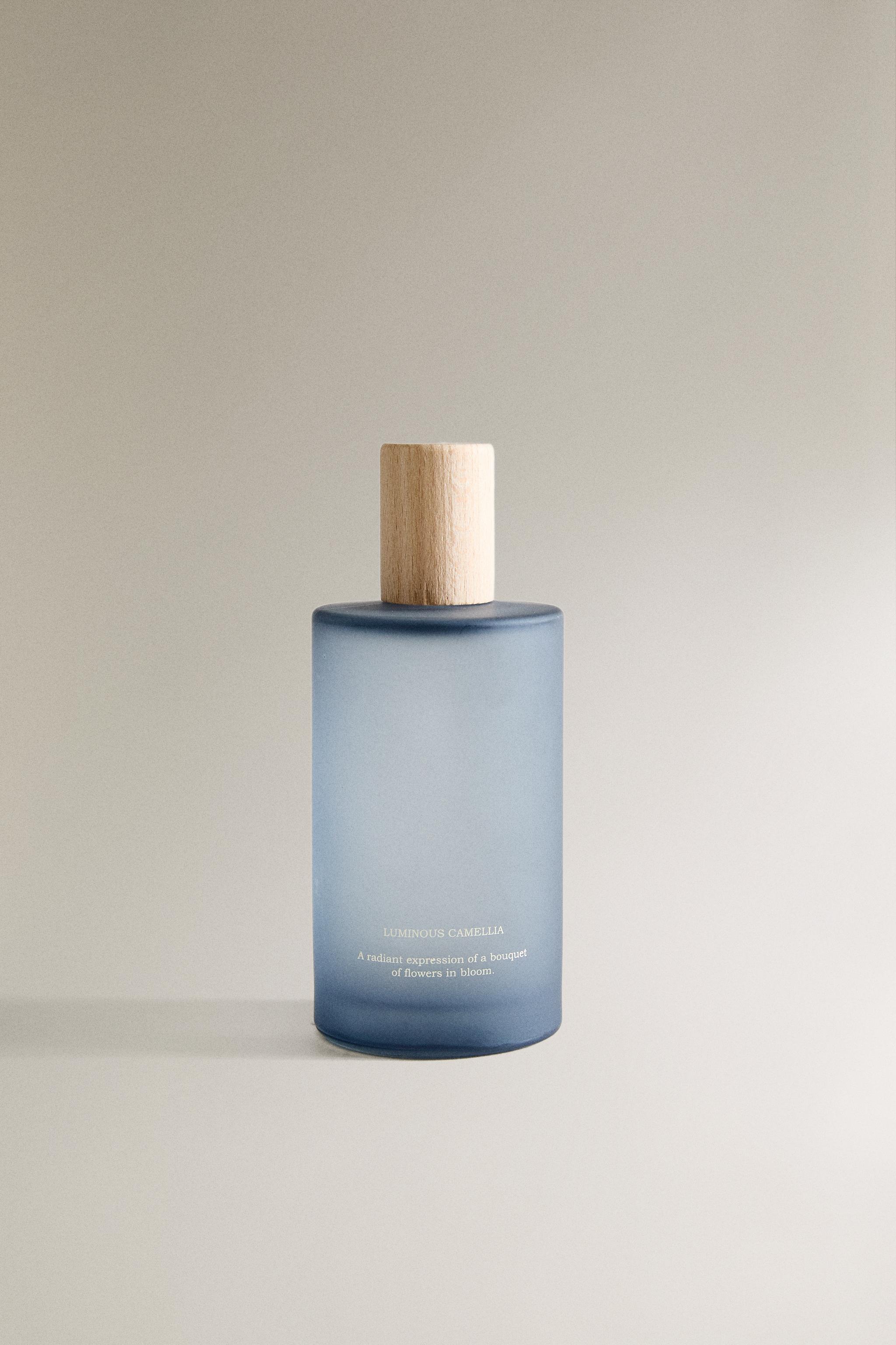 200ML）LUMINOUS CAMELLIA テキスタイルエアフレッシュナー