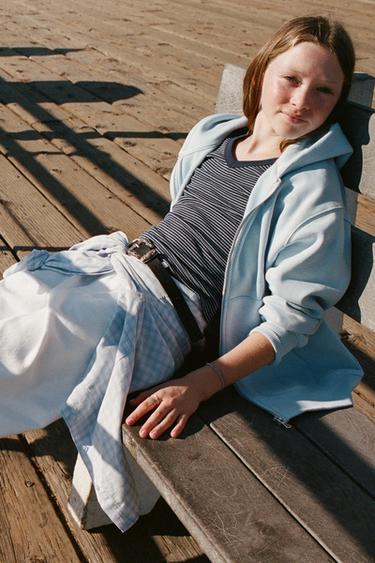 BLUZË LLASTIKU JAKË V ME VIJA - Me viza nga Zara