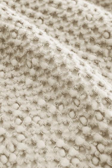 MINI WAFFLE KNIT BEDSPREAD - Light grey by Zara
