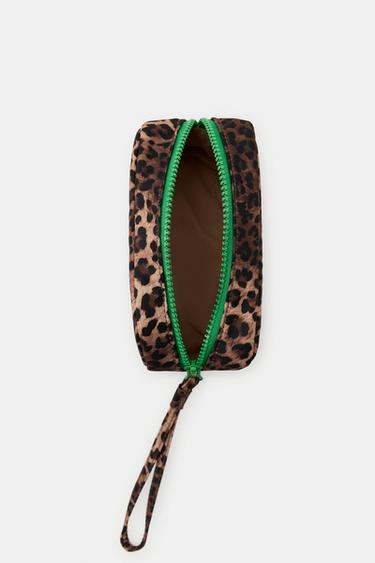 Zara PRINTED QUILTED MINI TOILETRY BAG - Leopard