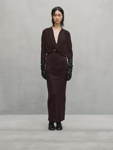 Camiseta fluida satinada detalle nudo - Studio - Marrón oscuro de Zara - Imagen 0
