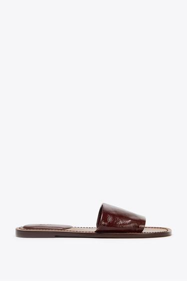 SANDALES EN CUIR SOFT - Marron foncé de Zara