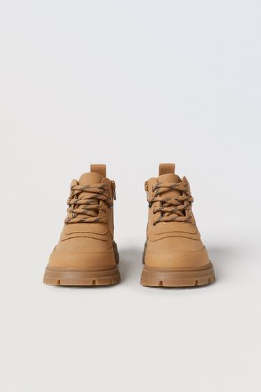BABY/ BOTA MONTAÑA - Marrón Arena de Zara