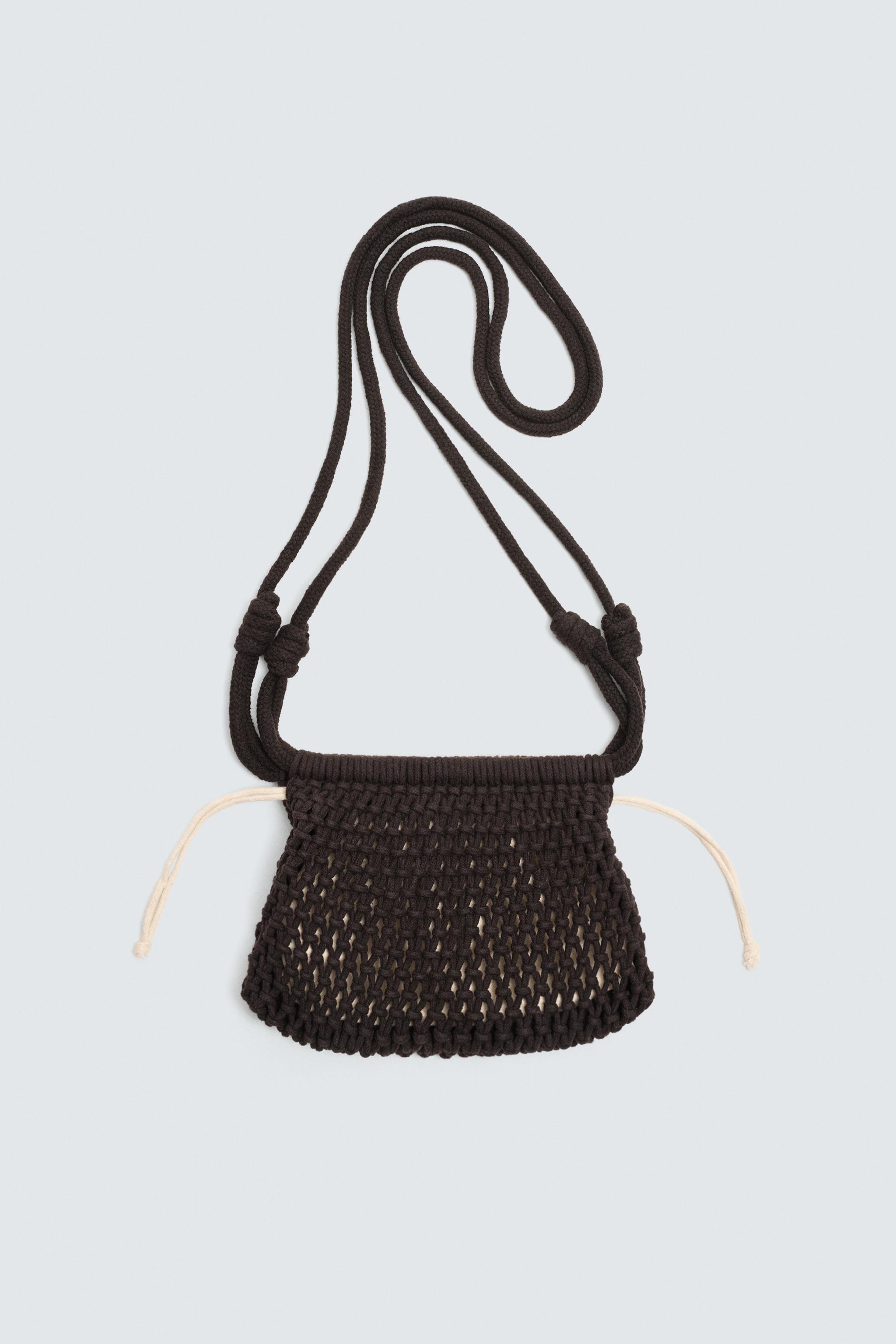 ★ドイツ発*ZARA*新作*テクニカルウエストバッグ★ ☆ドイツ発*ZARA*新作*キルティングナイロンクロスボディバッグB