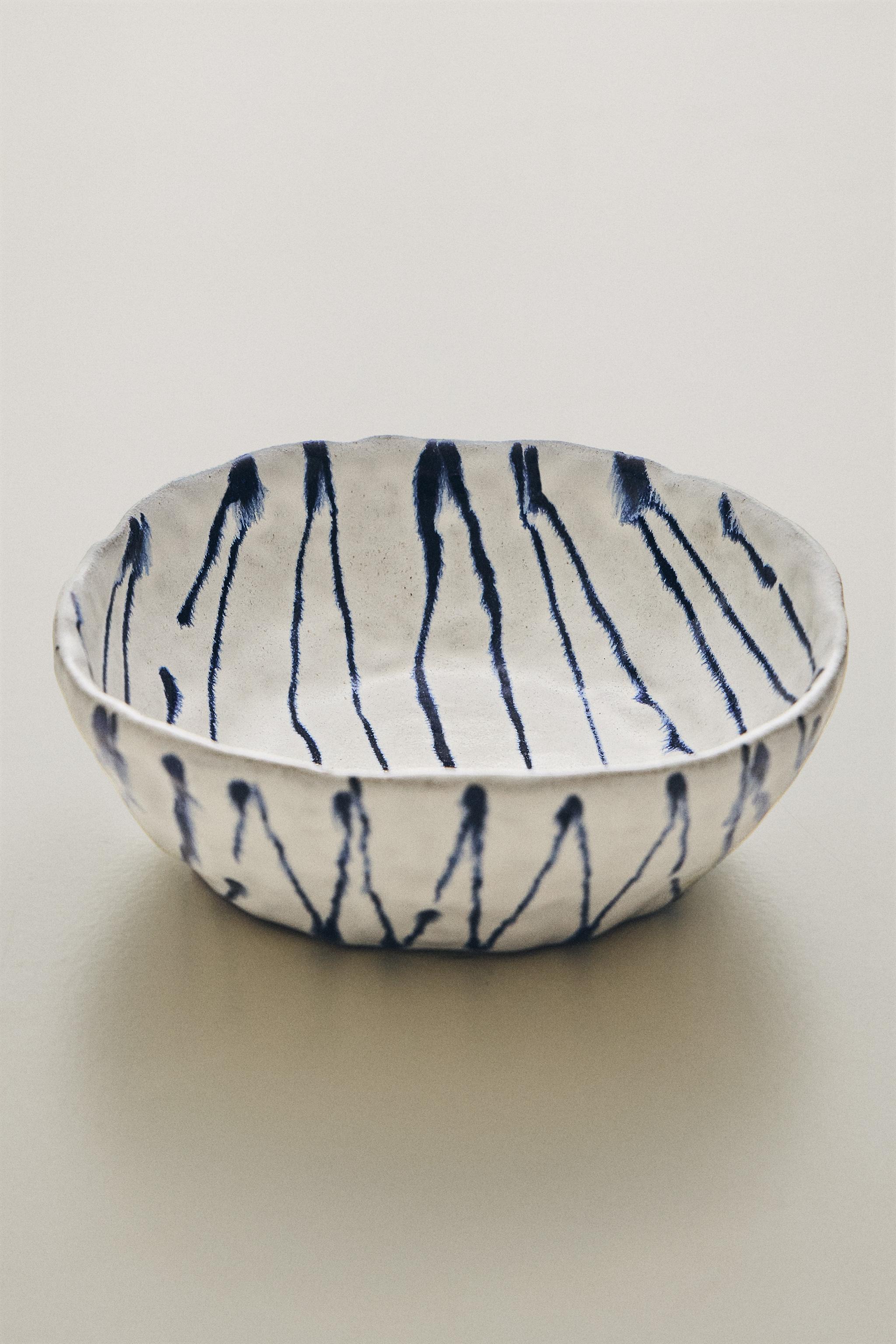 STRIPED EARTHENWARE BOWL — Blue / White
