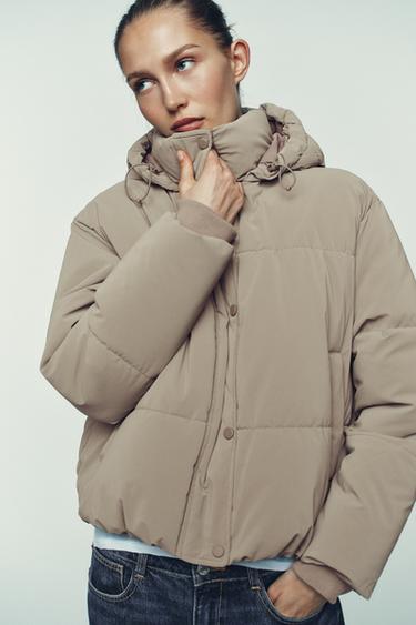 KORT WATERAFSTOTEND EN WINDDICHT ANORAK MET CAPUCHON - geelbruin van Zara