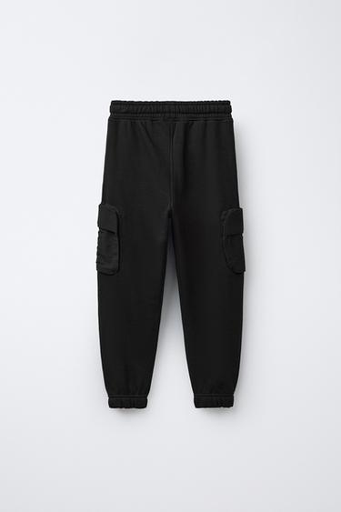 PANTALÓN JOGGER BOLSILLOS CARGO - Negro de Zara