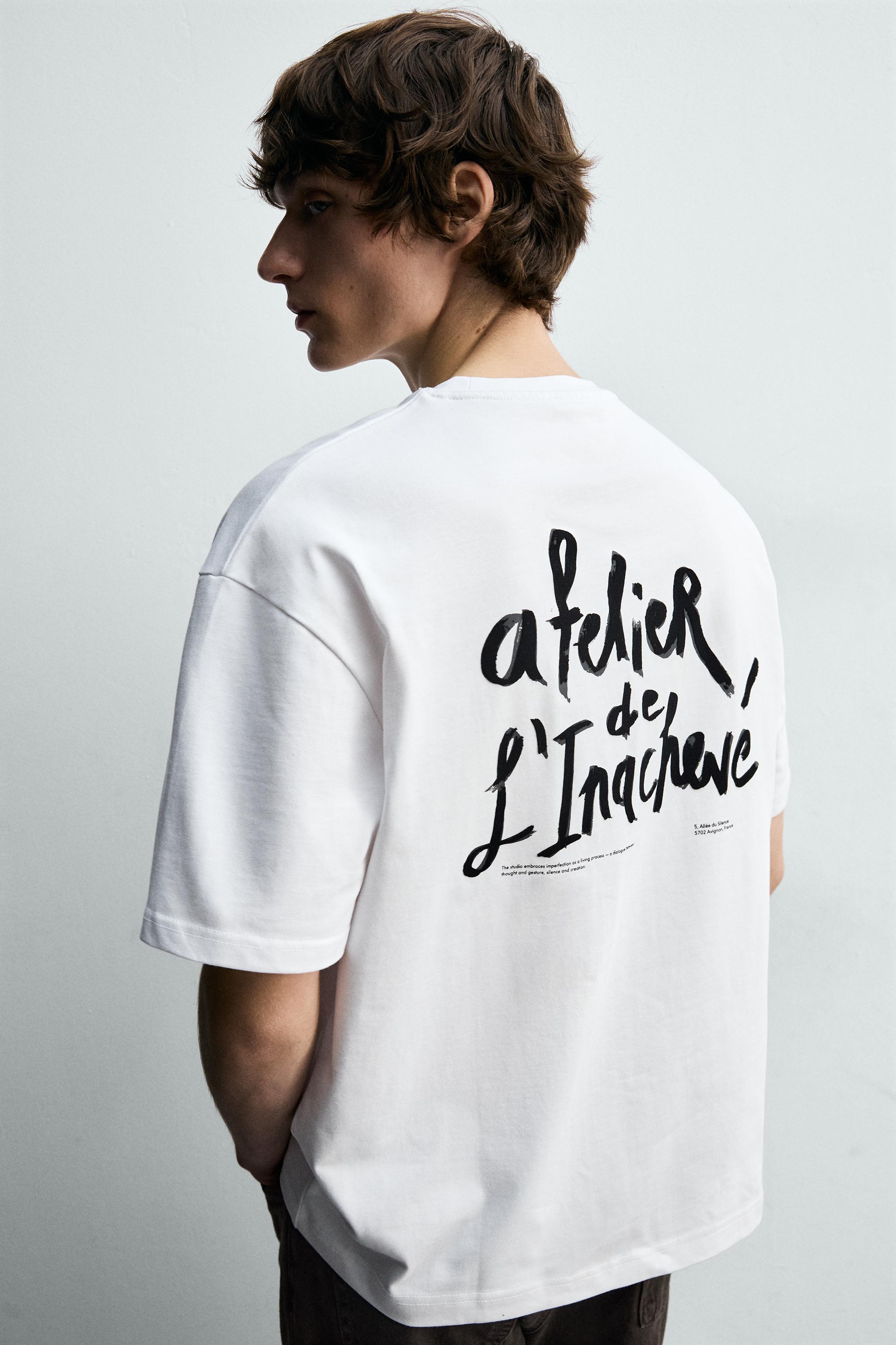 DOKULU YAZILI T-SHIRT