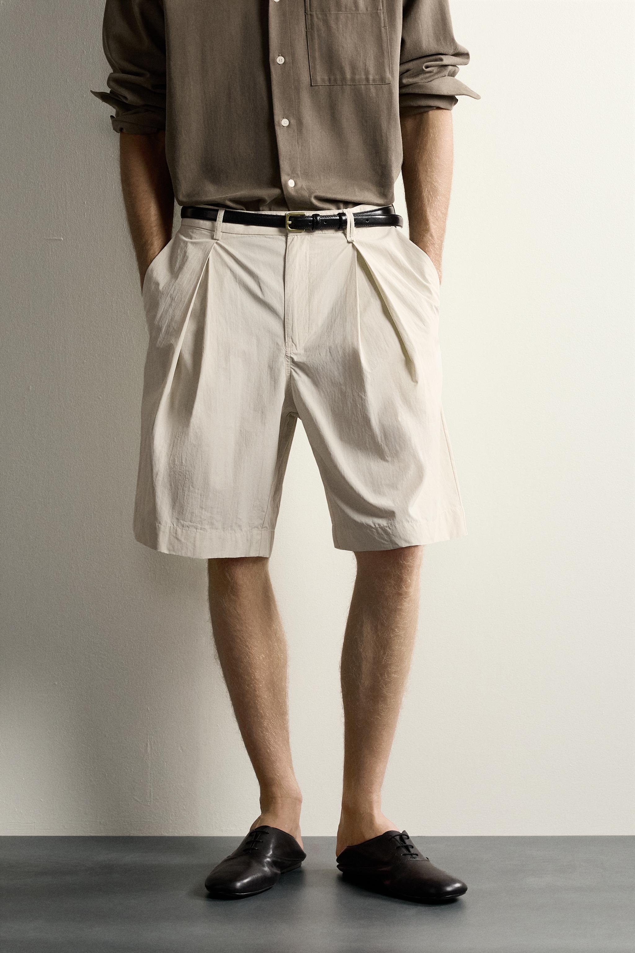 WIDE-FIT PLEATED SHORTS
