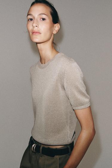 TOP IN MAGLIA A MANICHE CORTE - Sabbia di Zara