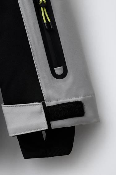 COMBINAISON À CAPUCHE COUPE-VENT ET RÉSISTANTE À L'EAU SYSTÈME RECCO® COLLECTION SKI - Gris clair de Zara - Image 3