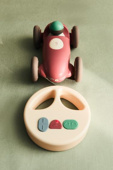 JUGUETE INFANTIL COCHE TELEDIRIGIDO - Rojo de Zara
