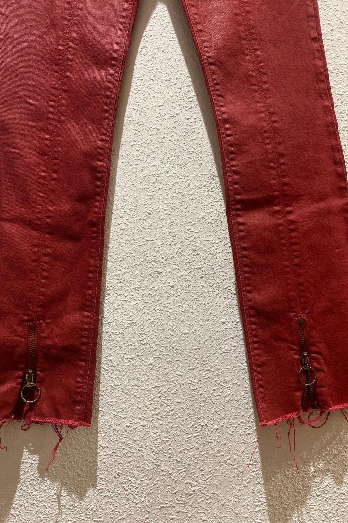PANTALÓN VAQUERO ENCERADO BURGUNDY - Image 3