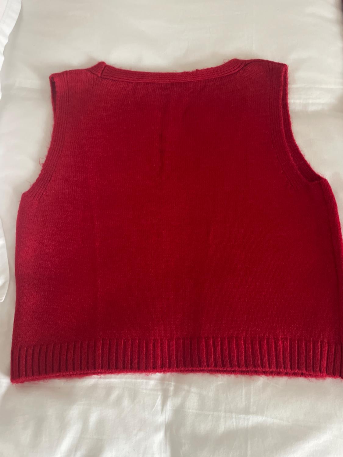 CROPPED KNIT VEST - Image 3
