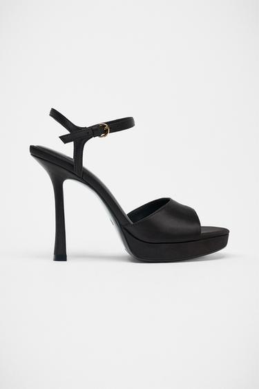 SANDALIA TACÓN EFECTO SATINADO - Negro de Zara