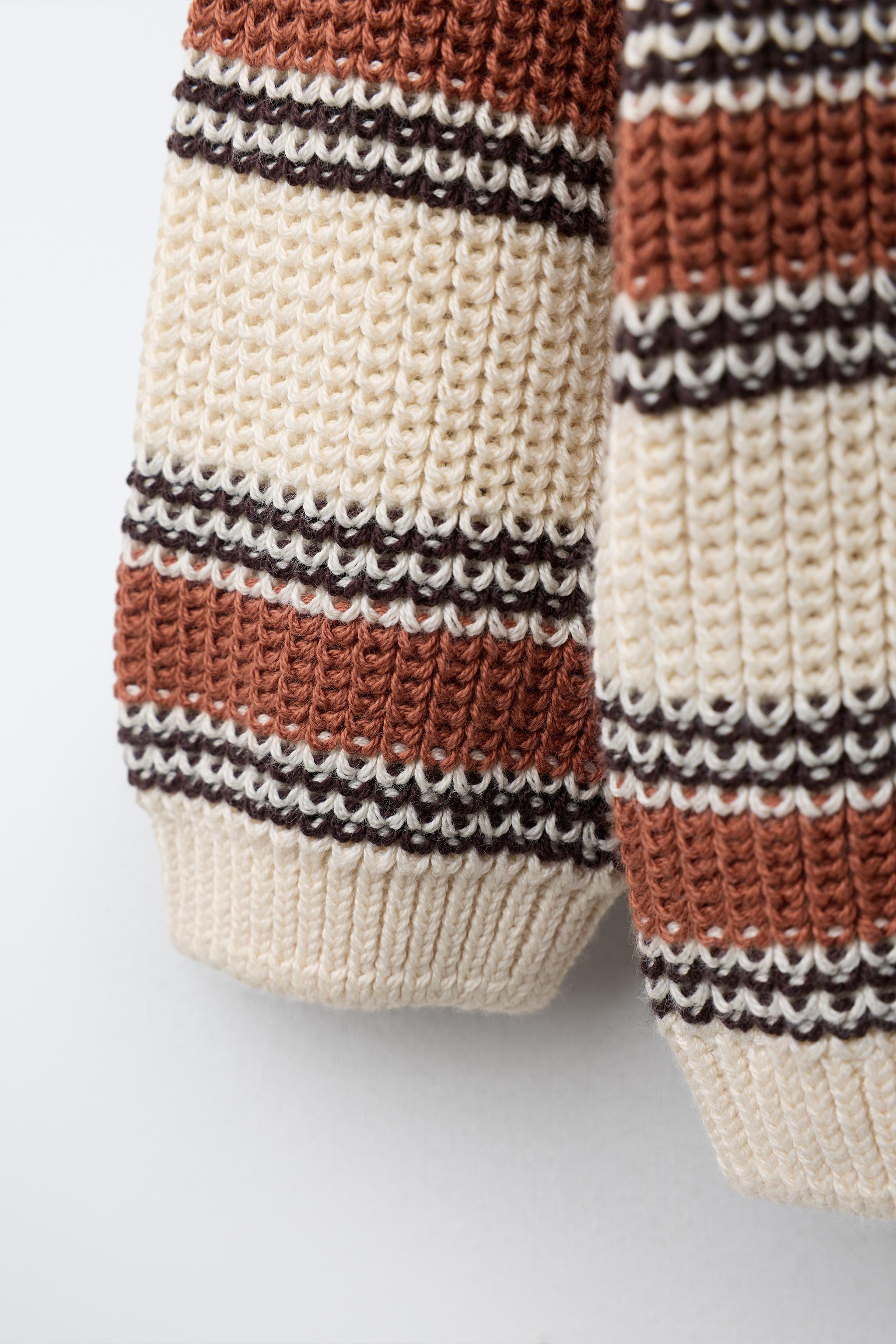 STRIPED KNIT SWEATER