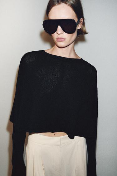 SHORT KNIT BATWING JUMPER - Black by Zara