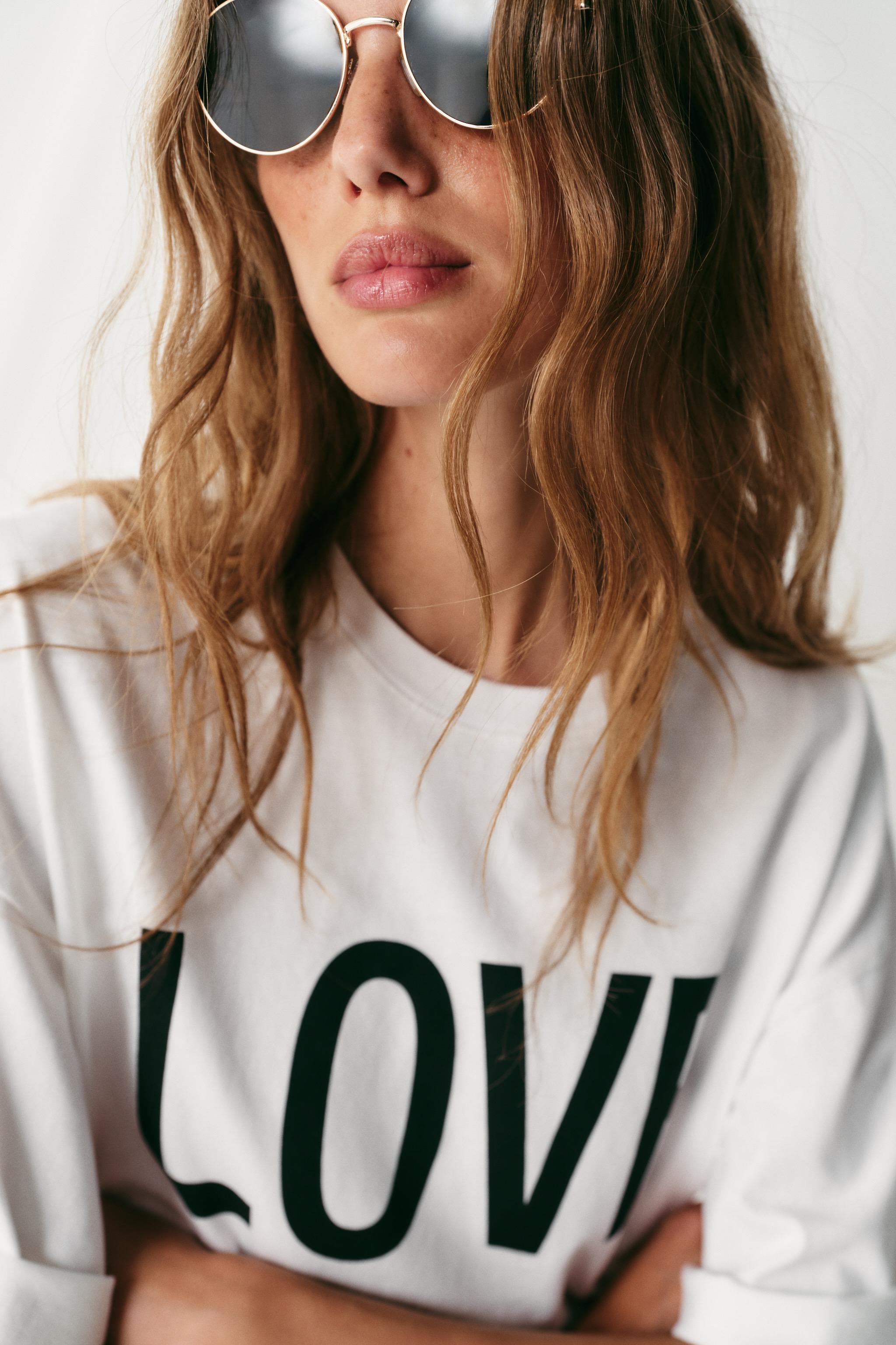 OVERSIZED TEXT T-SHIRT — White